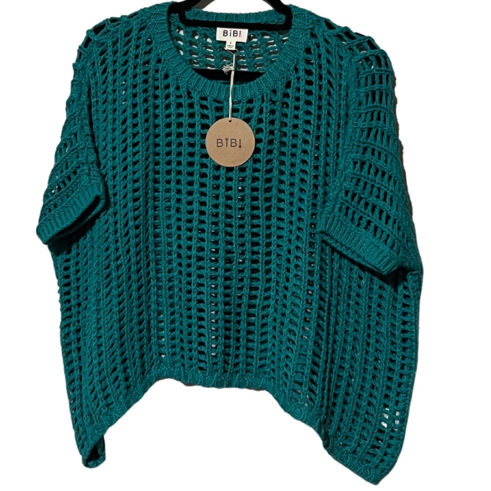 Bibi NWT Shortsleeve Crochet Top